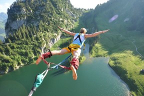 开云体育入口网址 -曼联主帅放话：法甲半决赛必胜罗马，欧文冷笑回应